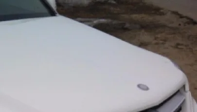 Fresh paintwork, hood and headlight